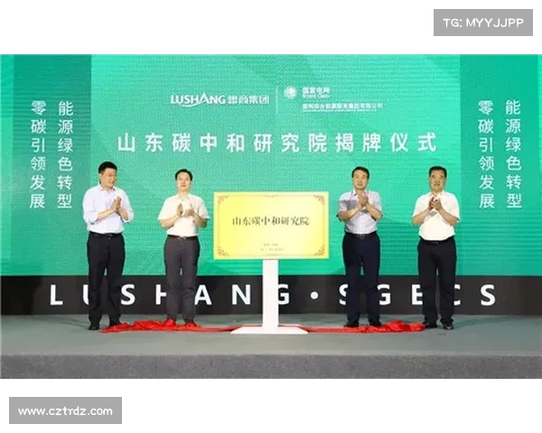 网球比赛精彩瞬间回顾 媒体深度采访球员背后的故事与心路历程 网球比赛精彩瞬间回顾 媒体深度采访球员背后的故事与心路历程